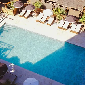 novotel-avignon-nord.fr-provencehotel.com/
