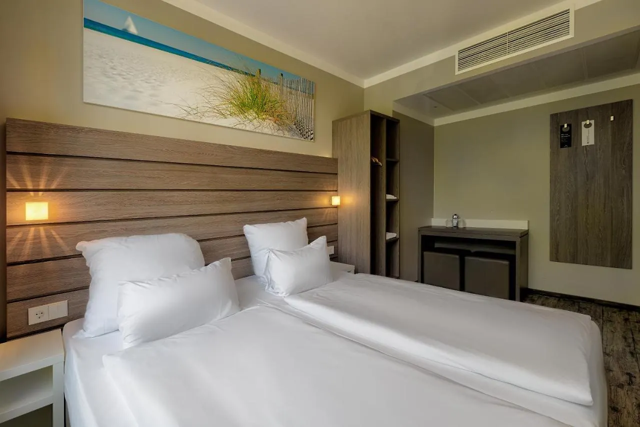 Tulip Inn Muenchen Messe 4*, Munich